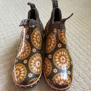 Bogs Size 1 Ankle Boots